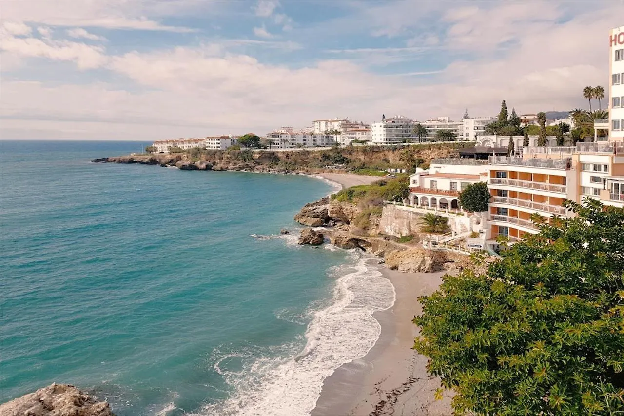 Capistrano Village B, 1 Bedroom + Free Wi-Fi Nerja Spain