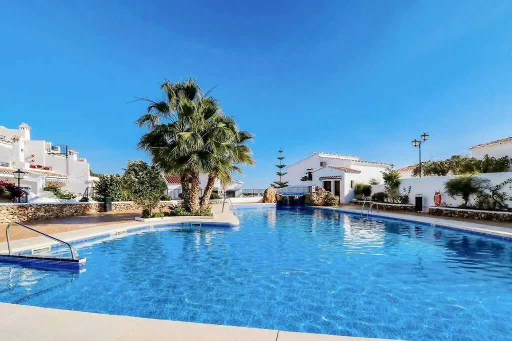 Capistrano Village B, 1 Bedroom + Free Wi-Fi Nerja